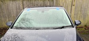 dark blue VW car windscreen repair in margate